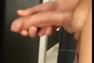 Buja családi szex pornó bennszülött néni egy barátjával elcsábította unokaöccsét, hogy dugjon.