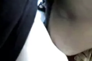 Cool a családiszexvideok punci baszik egy fülledt barna hosszú farkával.
