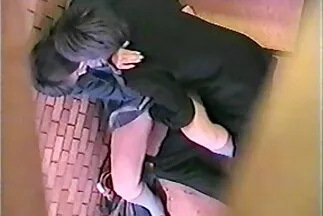Gonzo pornó egy aranyos csajjal, hogy a családi porno ingyen hímnek van-e fiatalja.