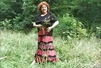 Cowgirl hetyke mellekkel lovagol barátja. testvéri sex