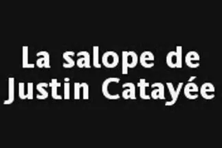 A srác csaladisexvideok egy álló taggal vette célba a hüvelylyukat.