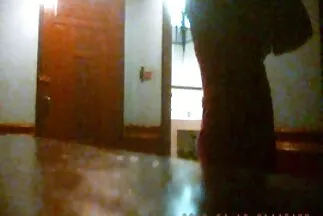 A családi sex videó srác baszik és lelövi vonzó barátnőjét.