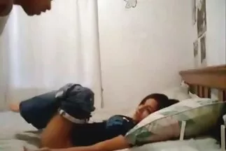 Egy családi sexfilmek kecses fifa szemüvegben jött megbaszni egy szenvedélyes don Juant